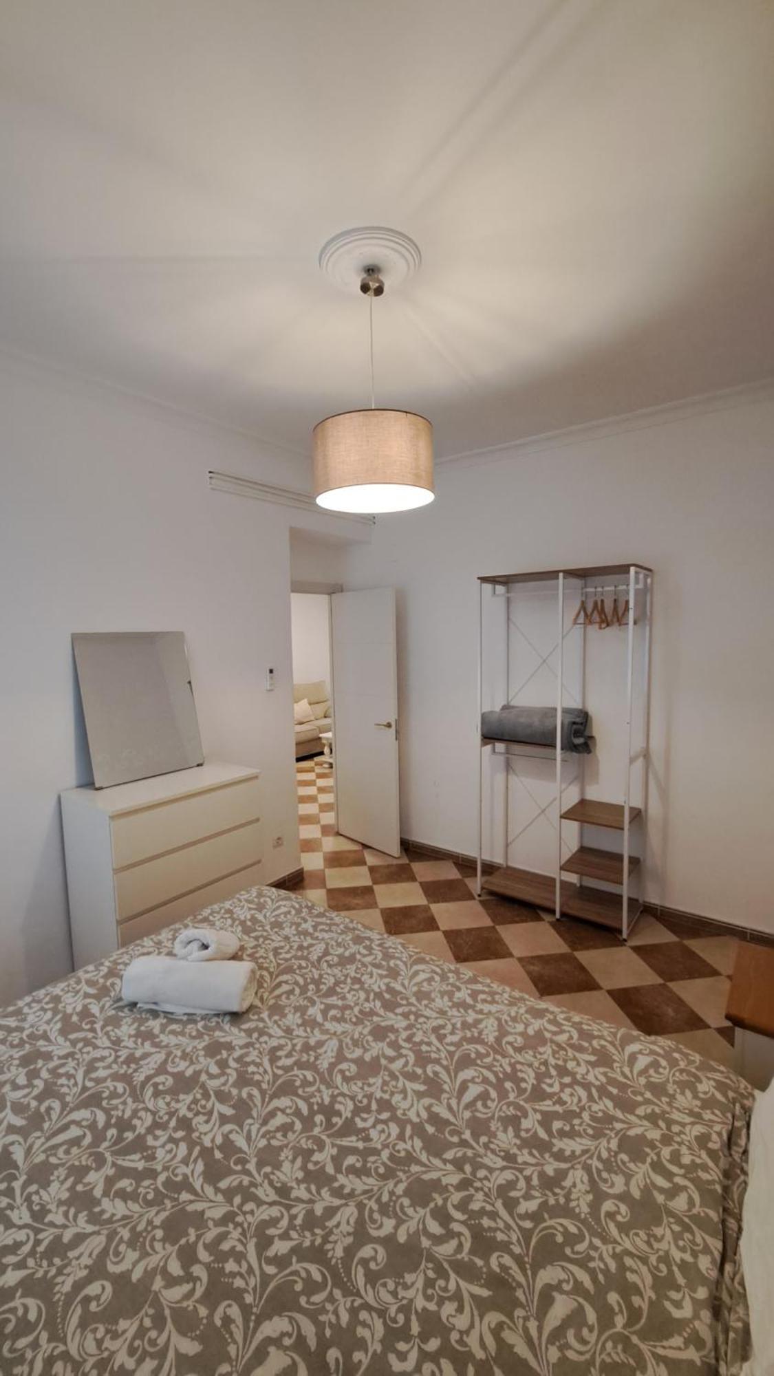 Ms4 Apartamentos Nervion Sevilla Exterior foto